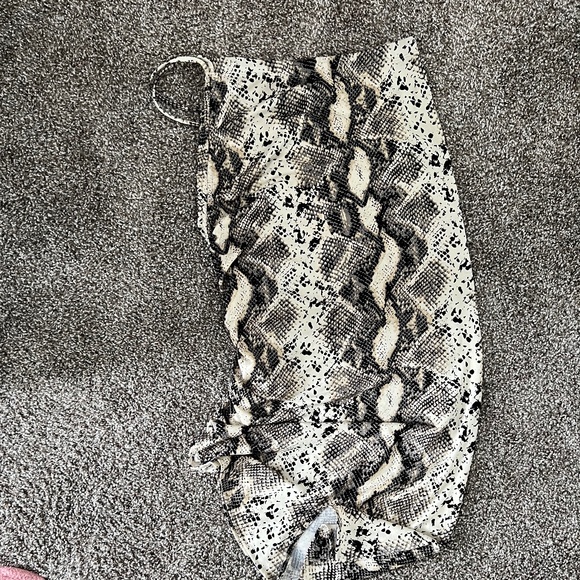 ❤️OOTDFASH Amanda Cover Up Sz S❤️ - Picture 2 of 3